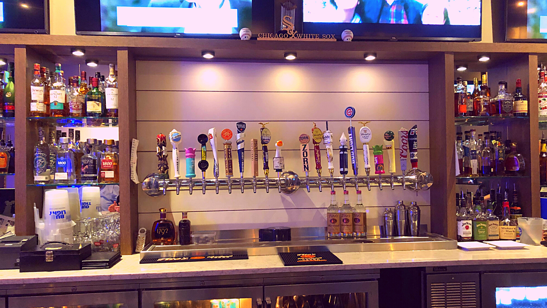 Photo of air-cooled direct-draw draft beer system